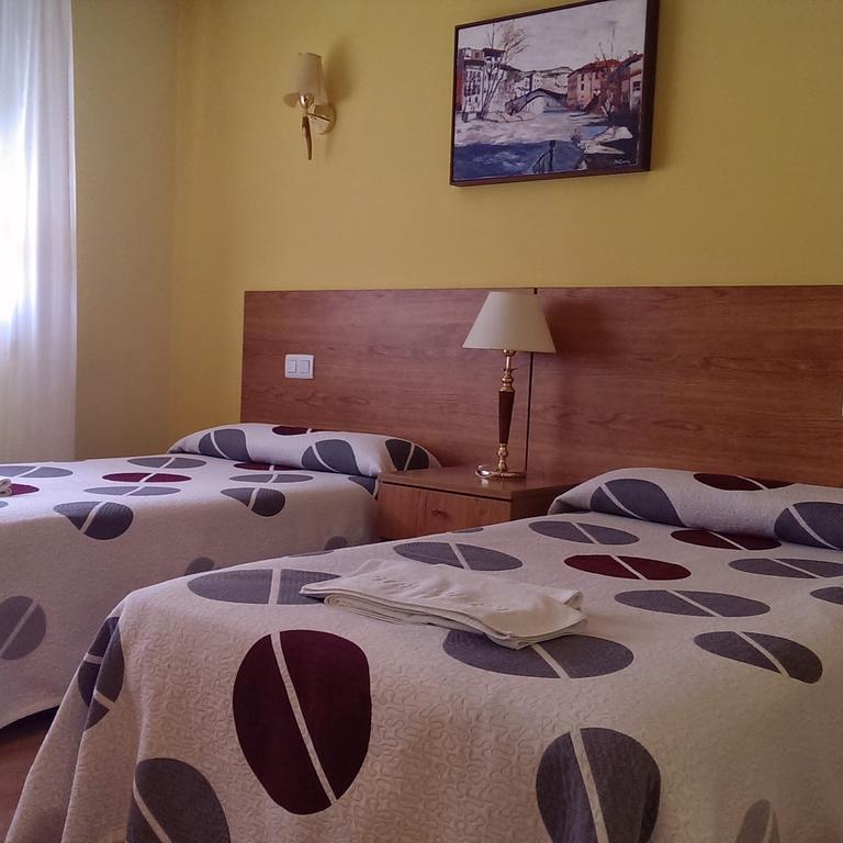 Hostal El Volante Estella Exteriör bild