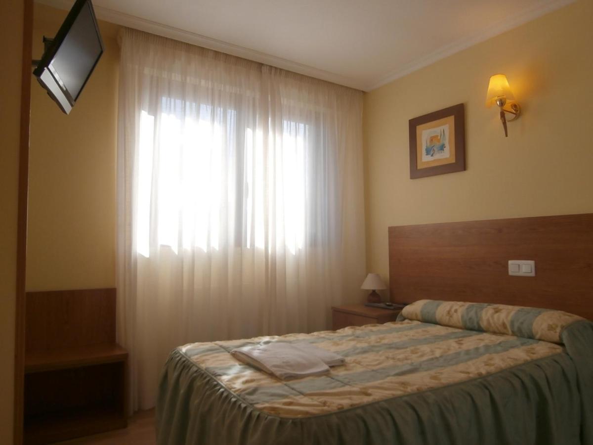 Hostal El Volante Estella Rum bild